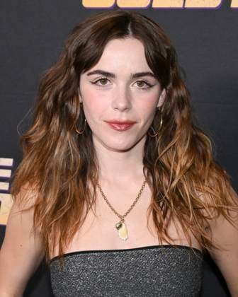 November 2, 2025, Beverly Hills, California, USA: American actress KIERNAN SHIPKA attends Stone Cold Fox Los Angeles Red Carpet Premiere. Beverly Hills USA - ZUMAb173 20251102_aap_b173_072 Copyright: xBillyxBennightx