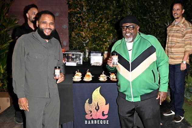 Anthony Anderson and Cedric the Entertainer at the VIP Par Tee at the 6 Rod Dedeaux Foundation Charity Event at Riviera Country Club Los Angeles, 02 11 2025 Foto:xD.xStarbuckx xFuturexImagex dedeaux_5143