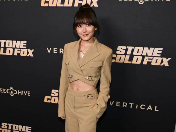 November 2, 2025, Beverly Hills, California, USA: Japanese-American actress and martial artist KAREN FUKUHARA attends Stone Cold Fox Los Angeles Red Carpet Premiere. Beverly Hills USA - ZUMAb173 20251102_aap_b173_081 Copyright: xBillyxBennightx
