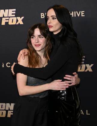 November 2, 2025, Beverly Hills, California, USA: American actress KIERNAN SHIPKA and American actress, producer, writer, director and musician KRYSTEN RITTER attend Stone Cold Fox Los Angeles Red Carpet Premiere. Beverly Hills USA - ZUMAb173 20251102_aap_b173_132 Copyright: xBillyxBennightx