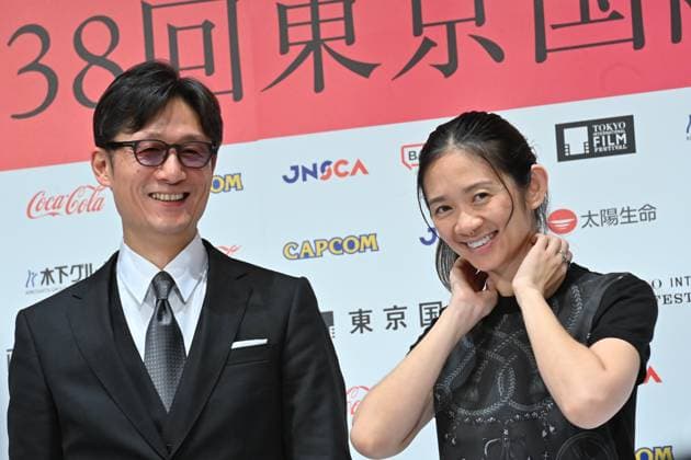 Kurosawa Akira Award at Tokyo International Film Festival 2025 TOKYO, JAPAN - NOVEMBER 3 : Japanese filmmaker Lee Sang-il (L) and Academy Award-winning director Chloe Zhao (R) pose for photos after the Kurosawa Akira Award press conference as they received the Kurosawa Akira Award during the Tokyo International Film Festival 2025, in Tokyo, Japan, on November 3, 2025. Lee, celebrated for his socially incisive Japanese dramas including Villain and Kokuho, joined Zhao, the Beijing-born director of Nomadland, in being honored for their outstanding contributions to world cinema. David Mareuil Anadolu Tokyo Japan. Editorial use only. Please get in touch for any other usage.  Copyright: x2025xAnadoluxDavidxMareuilx