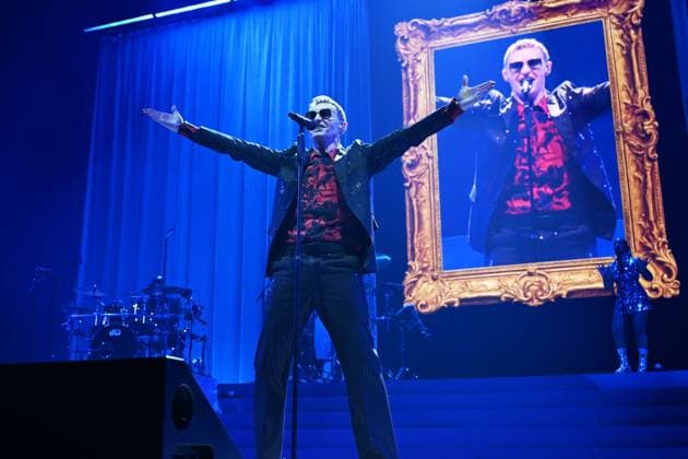 Marti Pellow performing at O2 Arena in London LONDON, ENGLAND - NOVEMBER 02: Marti Pellow performing at O2 Arena, Greenwich as part of ˜Love Is All Around™ 30th Anniversary Tour on November 02, 2025 in London, England. CAP MAR MAR Great Britain Copyright: xMartinxHarris CapitalxPicturesx