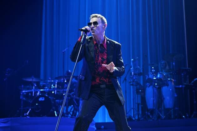 Marti Pellow performing at O2 Arena in London LONDON, ENGLAND - NOVEMBER 02: Marti Pellow performing at O2 Arena, Greenwich as part of ˜Love Is All Around™ 30th Anniversary Tour on November 02, 2025 in London, England. CAP MAR MAR Great Britain Copyright: xMartinxHarris CapitalxPicturesx