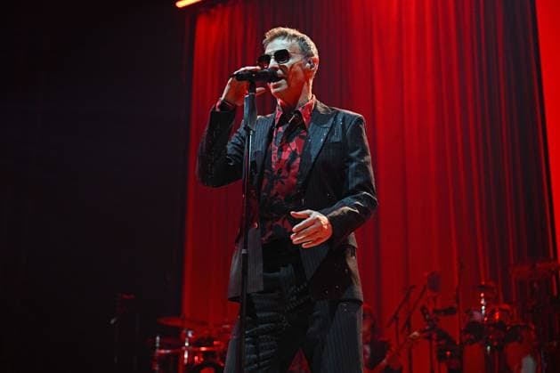 Marti Pellow performing at O2 Arena in London LONDON, ENGLAND - NOVEMBER 02: Marti Pellow performing at O2 Arena, Greenwich as part of ˜Love Is All Around™ 30th Anniversary Tour on November 02, 2025 in London, England. CAP MAR MAR Great Britain Copyright: xMartinxHarris CapitalxPicturesx