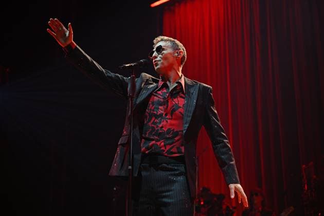 Marti Pellow performing at O2 Arena in London LONDON, ENGLAND - NOVEMBER 02: Marti Pellow performing at O2 Arena, Greenwich as part of ˜Love Is All Around™ 30th Anniversary Tour on November 02, 2025 in London, England. CAP MAR MAR Great Britain Copyright: xMartinxHarris CapitalxPicturesx