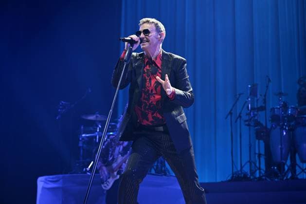 Marti Pellow performing at O2 Arena in London LONDON, ENGLAND - NOVEMBER 02: Marti Pellow performing at O2 Arena, Greenwich as part of ˜Love Is All Around™ 30th Anniversary Tour on November 02, 2025 in London, England. CAP MAR MAR Great Britain Copyright: xMartinxHarris CapitalxPicturesx