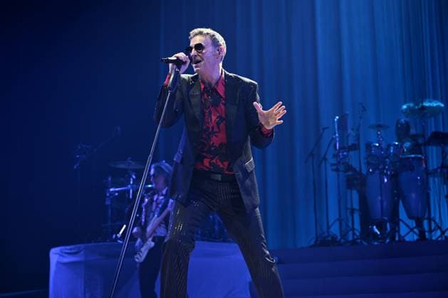 Marti Pellow performing at O2 Arena in London LONDON, ENGLAND - NOVEMBER 02: Marti Pellow performing at O2 Arena, Greenwich as part of ˜Love Is All Around™ 30th Anniversary Tour on November 02, 2025 in London, England. CAP MAR MAR Great Britain Copyright: xMartinxHarris CapitalxPicturesx