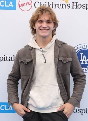 02 November 2025 - Los Angeles, California - Mason McNulty. 25th Annual Party on the Pier Benefiting UCLA Mattel Children s Hospital held at Santa Monica Pier in Santa Monica. Santa Monica USA - ZUMAa123 20251102_zaa_a123_128 Copyright: xADx