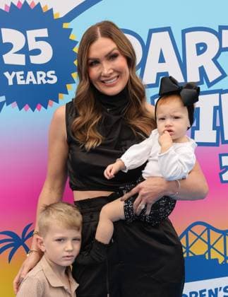 02 November 2025 - Los Angeles, California - Aiden James Miller, Pamela Noble, Avalon Miller. 25th Annual Party on the Pier Benefiting UCLA Mattel Children s Hospital held at Santa Monica Pier in Santa Monica. Santa Monica USA - ZUMAa123 20251102_zaa_a123_129 Copyright: xADx