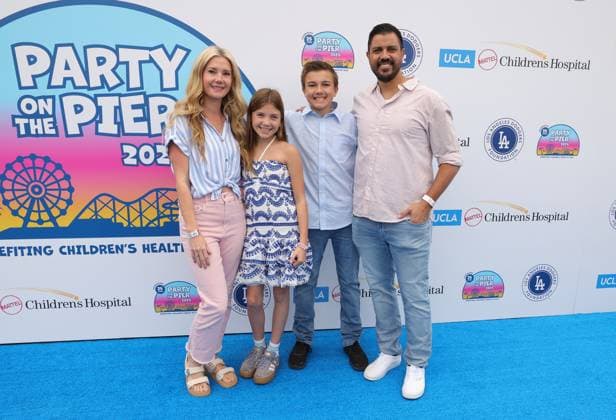 02 November 2025 - Los Angeles, California - Erika Wallace, Stella Wallace, Jameson Wallace, James Wallace. 25th Annual Party on the Pier Benefiting UCLA Mattel Children s Hospital held at Santa Monica Pier in Santa Monica. Santa Monica USA - ZUMAa123 20251102_zaa_a123_136 Copyright: xADx
