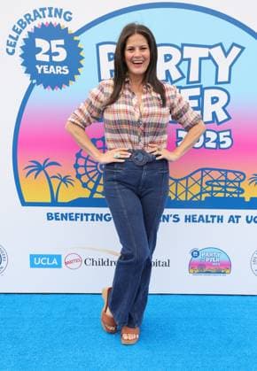 02 November 2025 - Los Angeles, California - Dawn McCoy 25th Annual Party on the Pier Benefiting UCLA Mattel Children s Hospital held at Santa Monica Pier in Santa Monica. Santa Monica USA - ZUMAa123 20251102_zaa_a123_147 Copyright: xADx