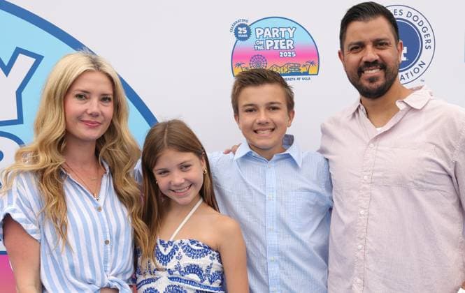 02 November 2025 - Los Angeles, California - Erika Wallace, Stella Wallace, Jameson Wallace, James Wallace. 25th Annual Party on the Pier Benefiting UCLA Mattel Children s Hospital held at Santa Monica Pier in Santa Monica. Santa Monica USA - ZUMAa123 20251102_zaa_a123_158 Copyright: xADx