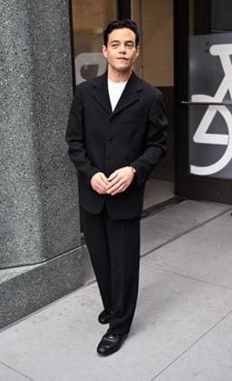 Rami Malek spotted leaving LIVE with Kelly And Mark TV show in New York City Featuring: Rami Malek Where: New York City, New York, United States When: 03 Nov 2025 Credit: Elder Ordonez INSTARimages EDITORIAL USE ONLY. NOT FOR USE BY NEWSPAPERS BASED IN THE UK. Copyright: xx instar55238647