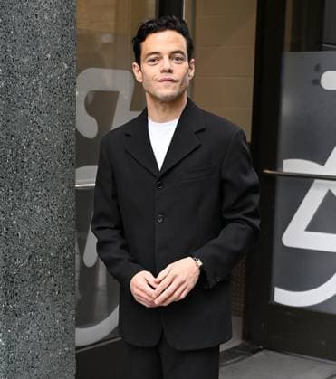 Rami Malek spotted leaving LIVE with Kelly And Mark TV show in New York City Featuring: Rami Malek Where: New York City, New York, United States When: 03 Nov 2025 Credit: Elder Ordonez INSTARimages EDITORIAL USE ONLY. NOT FOR USE BY NEWSPAPERS BASED IN THE UK. Copyright: xx instar55238656