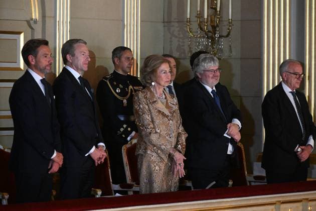 40th edition of the BMW Painting Prize Queen Dona Sofia during the benefit concert to support the work of childrens food banks at the Teatro Real, on November 3, 2025, in Madrid Spain TEATRO REAL GENTE GENTE José Madrid Madrid Madrid Spain AWARD  Copyright: xJosÃ xOlivax 7074668
