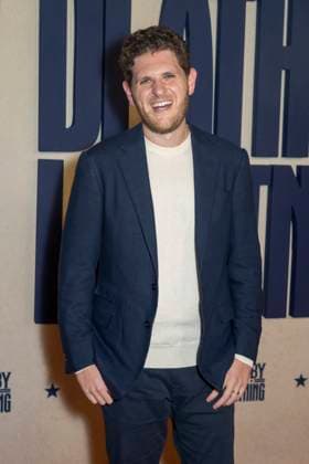 Netflix s Death by Lightning Limited Series Premiere, New York, USA - 03 Nov 2025 Mike Makowsky attends Netflix s Death By Lightning New York Premiere at The Plaza Hotel New York United States Copyright: xRonxAdarx xSOPAxImagesx _radar_deathbylightning_20251103_01302