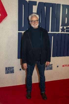 Netflix s Death by Lightning Limited Series Premiere, New York, USA - 03 Nov 2025 Bradley Whitford attends Netflix s Death By Lightning New York Premiere at The Plaza Hotel New York United States Copyright: xRonxAdarx xSOPAxImagesx _radar_deathbylightning_20251103_01500
