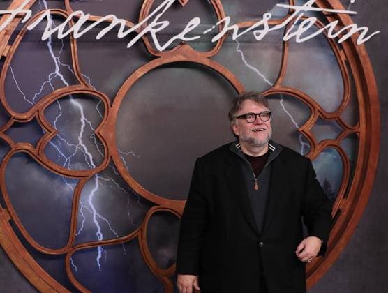 November 4, 2025, Mexico City, Ciudad de Mexico, Mexico: Director Guillermo del Toro attends the red carpet for the film Frankenstein at Colegio de San Ildefonso. on November 3, 2025 in Mexico City, Mexico. Mexico City Mexico - ZUMAe321 20251104_zea_e321_017 Copyright: xAlbertoxGuillenx