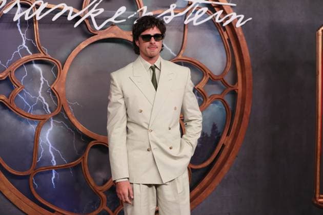 November 4, 2025, Mexico City, Ciudad de Mexico, Mexico: Actor Jacob Elordi attends the red carpet for the film Frankenstein at Colegio de San Ildefonso. on November 3, 2025 in Mexico City, Mexico. Mexico City Mexico - ZUMAe321 20251104_zea_e321_029 Copyright: xAlbertoxGuillenx