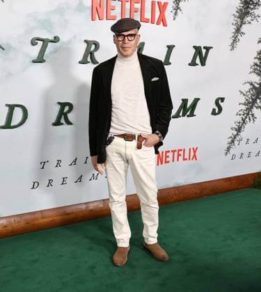 Premiere Of Netflix s Train Dreams American actor Billy Zane arrives at the Premiere Of Netflix s Train Dreams held at The Egyptian Theatre Hollywood in Hollywood, Los Angeles, California, United States. The Egyptian Theatre Hollywood, Hollywood, Los Angeles, California, USA California United States  Copyright: xImagexPressxAgencyx originalFilename: collin-premiere251104_npcLX.jpg