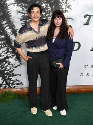 Premiere Of Netflix s Train Dreams Gabriel Luna and wife Smaranda Luna arrive at the Premiere Of Netflix s Train Dreams held at The Egyptian Theatre Hollywood in Hollywood, Los Angeles, California, United States. The Egyptian Theatre Hollywood, Hollywood, Los Angeles, California, USA California United States  Copyright: xImagexPressxAgencyx originalFilename: collin-premiere251104_npoRk.jpg