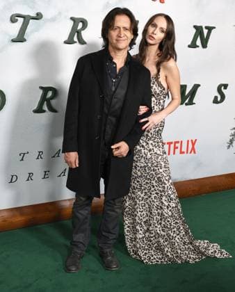 Premiere Of Netflix s Train Dreams Clifton Collins Jr. and girlfriend Bailee MyKell Cowperthwaite arrive at the Premiere Of Netflix s Train Dreams held at The Egyptian Theatre Hollywood in Hollywood, Los Angeles, California, United States. The Egyptian Theatre Hollywood, Hollywood, Los Angeles, California, USA California United States  Copyright: xImagexPressxAgencyx originalFilename: collin-premiere251104_npqWh.jpg