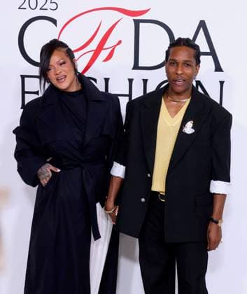 Rihanna at the 2025 CFDA Awards - NYC Rihanna and Asap Rocky attend the 2025 CFDA Awards in New York on November 3, 2025. Photo by Charles Guerin ABACAPRESS.COM New York City NY United States  Copyright: xGuerinxCharles ABACAx