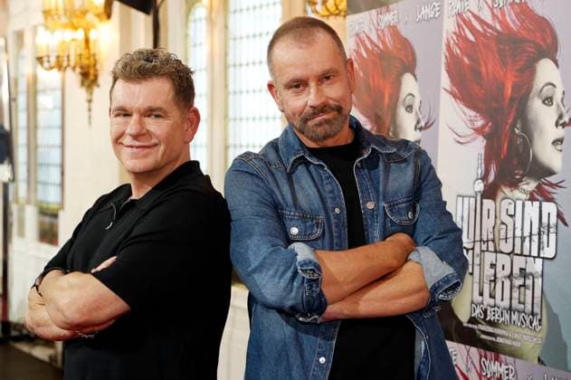 Peter Plate and Ulf Leo Sommer at the press conference for the musical Wir sind am Leben at the Stage Theater des Westens Berlin, 03 11 2025 Foto:xB.xDummerx xFuturexImagex leben_5103
