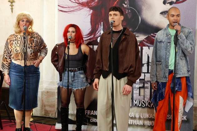 Steffi Irmen, Celina dos Santos, Jörn Felix Alt and Daniel Pohlen at the press conference for the musical Wir sind am Leben at the Stage Theater des Westens Berlin, 03 11 2025 Foto:xB.xDummerx xFuturexImagex leben_5121