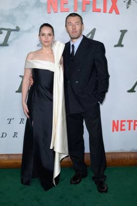 Train Dreams Premiere - Los Angeles, USA LOS ANGELES, USA. November 03, 2025: Felicity Jones & Joel Edgerton at the premiere for Train Dreams at Egyptian Theatre Los Angeles CA USA  Copyright: xPaulxSmith Featureflashx