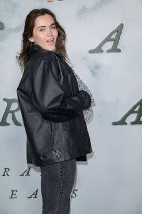 Train Dreams Premiere - Los Angeles, USA LOS ANGELES, USA. November 03, 2025: Elise Schatz at the premiere for Train Dreams at Egyptian Theatre Los Angeles CA USA  Copyright: xPaulxSmith Featureflashx