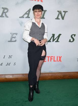 Train Dreams Premiere - Los Angeles, USA LOS ANGELES, USA. November 03, 2025: Sara Beko at the premiere for Train Dreams at Egyptian Theatre Los Angeles CA USA  Copyright: xPaulxSmith Featureflashx