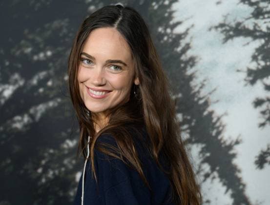 Train Dreams Premiere - Los Angeles, USA LOS ANGELES, USA. November 03, 2025: Maeve Whalen at the premiere for Train Dreams at Egyptian Theatre Los Angeles CA USA  Copyright: xPaulxSmith Featureflashx