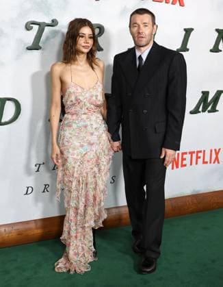 Premiere Of Netflix s Train Dreams HOLLYWOOD, LOS ANGELES, CALIFORNIA, USA - NOVEMBER 03: Christine Centenera and boyfriend Joel Edgerton arrive at the Premiere Of Netflix s Train Dreams held at The Egyptian Theatre Hollywood on November 3, 2025 in Hollywood, Los Angeles, California, United States., Credit:Juan Pablo Rico Avalon United States, California, Hollywood, The Egyptian Theatre Hollywood Copyright: xJuanxPabloxRicox xAvalonx 1050184839