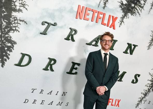 Premiere Of Netflix s Train Dreams HOLLYWOOD, LOS ANGELES, CALIFORNIA, USA - NOVEMBER 03: American film director Clint Bentley arrives at the Premiere Of Netflix s Train Dreams held at The Egyptian Theatre Hollywood on November 3, 2025 in Hollywood, Los Angeles, California, United States., Credit:Juan Pablo Rico Avalon United States, California, Hollywood, The Egyptian Theatre Hollywood Copyright: xJuanxPabloxRicox xAvalonx 1050185336