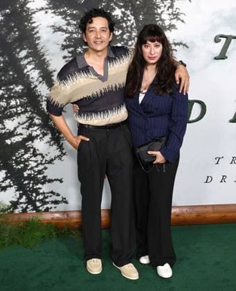 Premiere Of Netflix s Train Dreams HOLLYWOOD, LOS ANGELES, CALIFORNIA, USA - NOVEMBER 03: Gabriel Luna and wife Smaranda Luna arrive at the Premiere Of Netflix s Train Dreams held at The Egyptian Theatre Hollywood on November 3, 2025 in Hollywood, Los Angeles, California, United States., Credit:Juan Pablo Rico Avalon United States, California, Hollywood, The Egyptian Theatre Hollywood Copyright: xJuanxPabloxRicox xAvalonx 1050185818