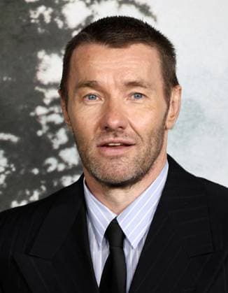 Premiere Of Netflix s Train Dreams HOLLYWOOD, LOS ANGELES, CALIFORNIA, USA - NOVEMBER 03: Australian actor, writer, director, and producer Joel Edgerton arrives at the Premiere Of Netflix s Train Dreams held at The Egyptian Theatre Hollywood on November 3, 2025 in Hollywood, Los Angeles, California, United States., Credit:Juan Pablo Rico Avalon United States, California, Hollywood, The Egyptian Theatre Hollywood Copyright: xJuanxPabloxRicox xAvalonx 1050185915