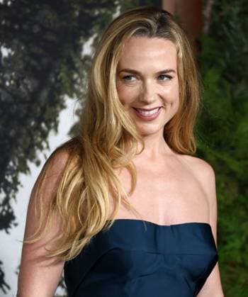 Premiere Of Netflix s Train Dreams HOLLYWOOD, LOS ANGELES, CALIFORNIA, USA - NOVEMBER 03: Irish actress Kerry Condon arrives at the Premiere Of Netflix s Train Dreams held at The Egyptian Theatre Hollywood on November 3, 2025 in Hollywood, Los Angeles, California, United States., Credit:Juan Pablo Rico Avalon United States, California, Hollywood, The Egyptian Theatre Hollywood Copyright: xJuanxPabloxRicox xAvalonx 1050185935