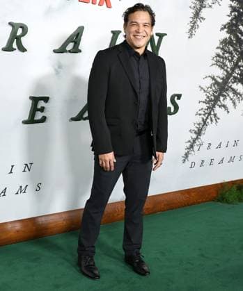 Premiere Of Netflix s Train Dreams HOLLYWOOD, LOS ANGELES, CALIFORNIA, USA - NOVEMBER 03: Canadian actor Nathaniel Arcand arrives at the Premiere Of Netflix s Train Dreams held at The Egyptian Theatre Hollywood on November 3, 2025 in Hollywood, Los Angeles, California, United States., Credit:Juan Pablo Rico Avalon United States, California, Hollywood, The Egyptian Theatre Hollywood Copyright: xJuanxPabloxRicox xAvalonx 1050186116