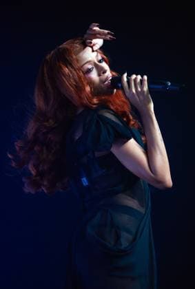 Ravyn Lenae At The Roundhouse In London American singer Ravyn Lenae is seen performing on stage at the Roundhouse in London, Credit:Avalon  Copyright: xAvalonx 1050230248