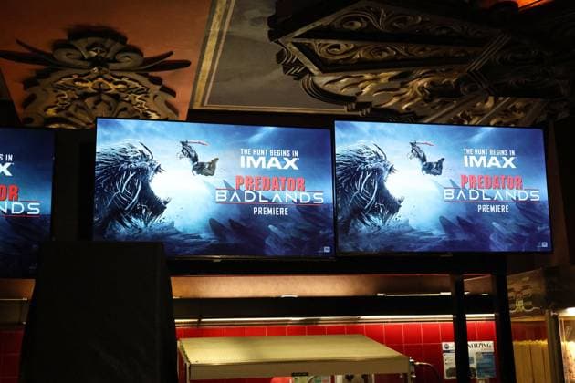 November 3, 2025, Los Angeles, California, USA: General Atmosphere at the World Premiere of 20th Century Studios Predator: Badlands at the TCL Chinese Theatre IMAX Los Angeles USA - ZUMAg107 20251103_zep_g107_060 Copyright: xNinaxPrommerx