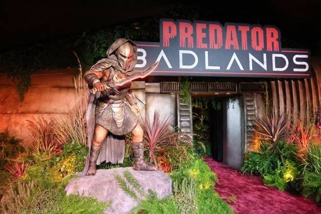 November 3, 2025, Los Angeles, California, USA: General Atmosphere at the World Premiere of 20th Century Studios Predator: Badlands at the TCL Chinese Theatre IMAX Los Angeles USA - ZUMAg107 20251103_zep_g107_079 Copyright: xNinaxPrommerx