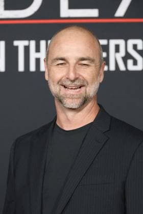November 3, 2025, Los Angeles, California, USA: Oliver Dumont at the World Premiere of 20th Century Studios Predator: Badlands at the TCL Chinese Theatre IMAX Los Angeles USA - ZUMAg107 20251103_zep_g107_112 Copyright: xNinaxPrommerx