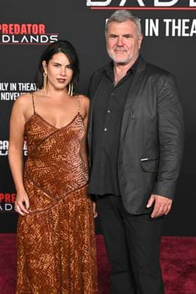 Bella Balsamo and Alec Gillis at the premiere of the movie Predator Badlands at the TCL Chinese Theater Los Angeles, 03 11 2025 Foto:xD.xStarbuckx xFuturexImagex predator_5128