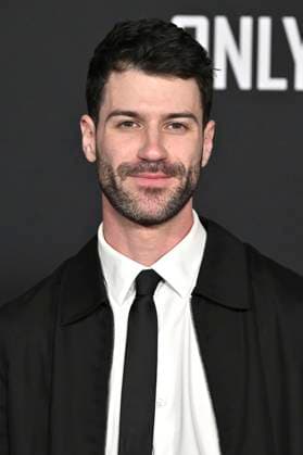 Jonathan Tilkin at the premiere of the movie Predator Badlands at the TCL Chinese Theater Los Angeles, 03 11 2025 Foto:xD.xStarbuckx xFuturexImagex predator_5140