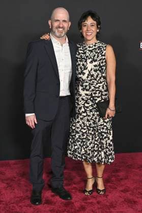 David Trachtenberg with wife Maita Trachtenberg at the premiere of the movie Predator Badlands at the TCL Chinese Theater Los Angeles, 03 11 2025 Foto:xD.xStarbuckx xFuturexImagex predator_5176