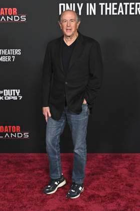 John Davis at the premiere of the movie Predator Badlands at the TCL Chinese Theater Los Angeles, 03 11 2025 Foto:xD.xStarbuckx xFuturexImagex predator_5198