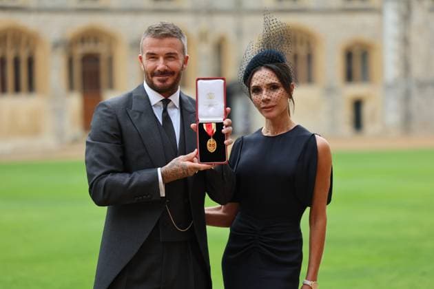 . 04 11 2025. Windsor, United Kingdom. Sir David Beckham and his wife Victoria with his knighthood after an Investiture at Windsor Castle, United Kingdom  xPoolx xi-Imagesx IIM-26349-0004