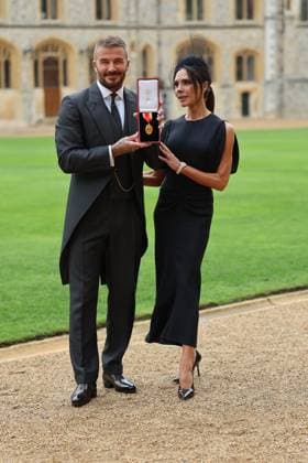 . 04 11 2025. Windsor, United Kingdom. Sir David Beckham and his wife Victoria with his knighthood after an Investiture at Windsor Castle, United Kingdom  xPoolx xi-Imagesx IIM-26349-0006