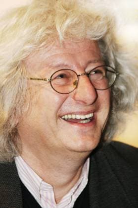 Peter Esterhazy DEU, Deutschland, 01.11.2004, Peter Esterhazy , ungarischer Schriftsteller Lesung im Ethnologischem Museum Berlin, geboren am 14.April 1950 in Ungarn, verstorben am 14.July 2016 in Budapest, Ungarn *** Peter Esterhazy DEU, Germany, 01 11 2004, Peter Esterhazy , Hungarian writer Reading at the Ethnologisches Museum Berlin, born on April 14, 1950 in Hungary, died on July 14, 2016 in Budapest, Hungary